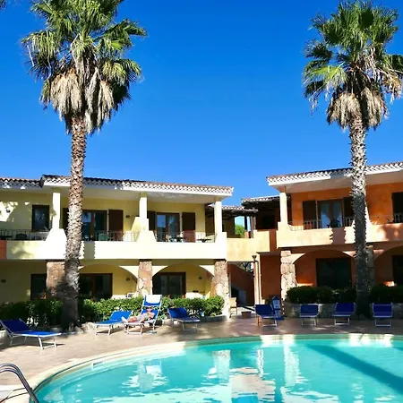 Con Piscina A Palau, A 150 Mt. Dal Mare 4*