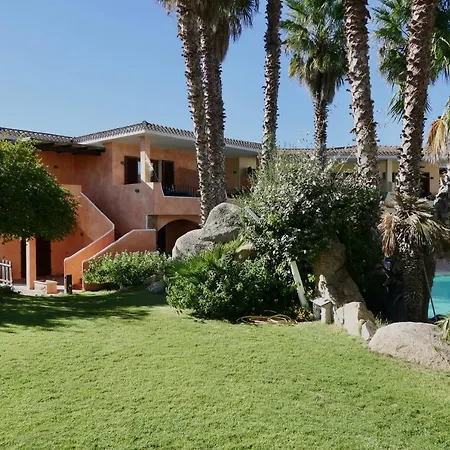 Aparthotel Con Piscina A Palau, A 150 Mt. Dal Mare *
