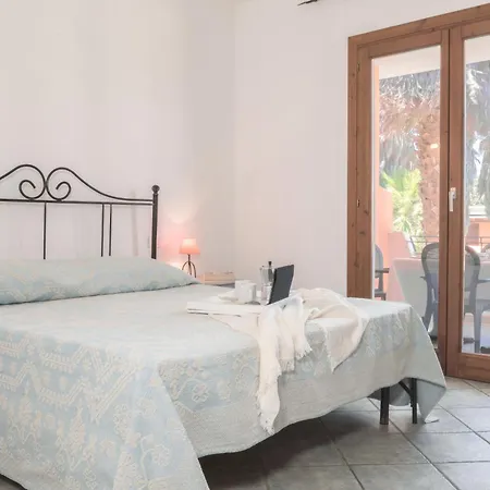 Con Piscina A Palau, A 150 Mt. Dal Mare Aparthotel