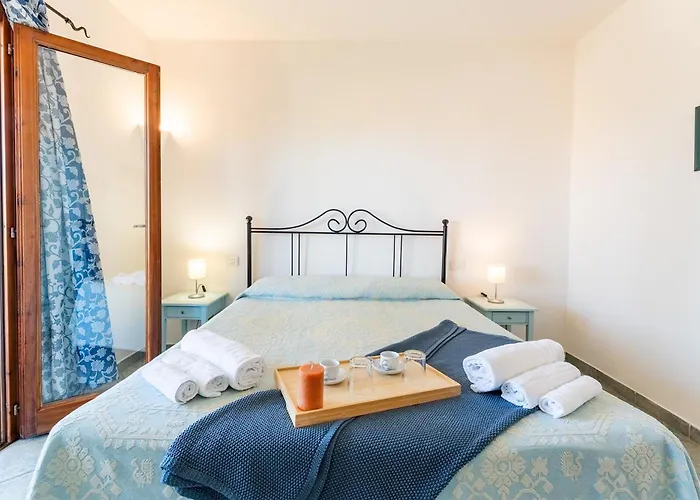 Apartahotel Con Piscina A Palau, A 150 Mt. Dal Mare 4*