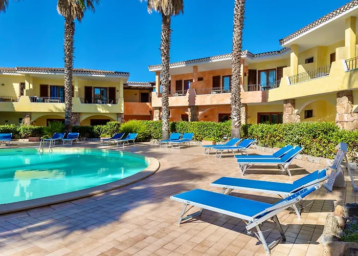 Con Piscina A Palau, A 150 Mt. Dal Mare Apartahotel