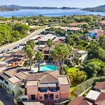 Village Apartahotel