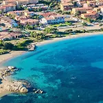Village Apartahotel
