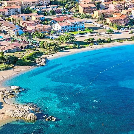Aparthotel Village 3*
